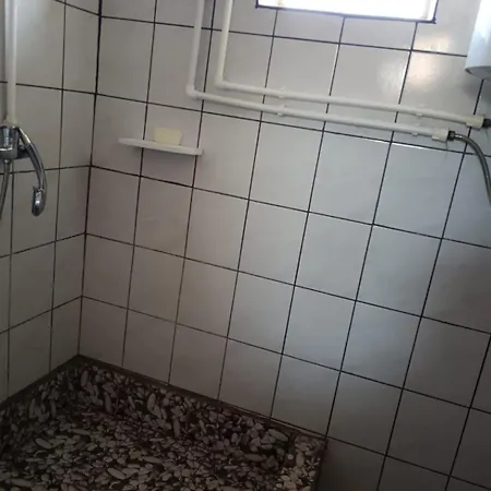 Tarra Garsoniera10 아파트