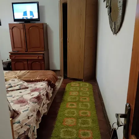 아파트 Tarra Garsoniera10 *