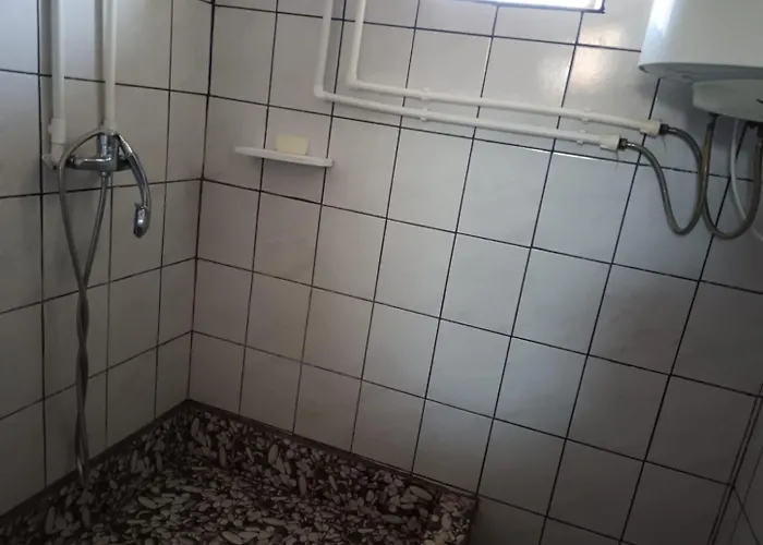 Tarra Garsoniera10 Lägenhet